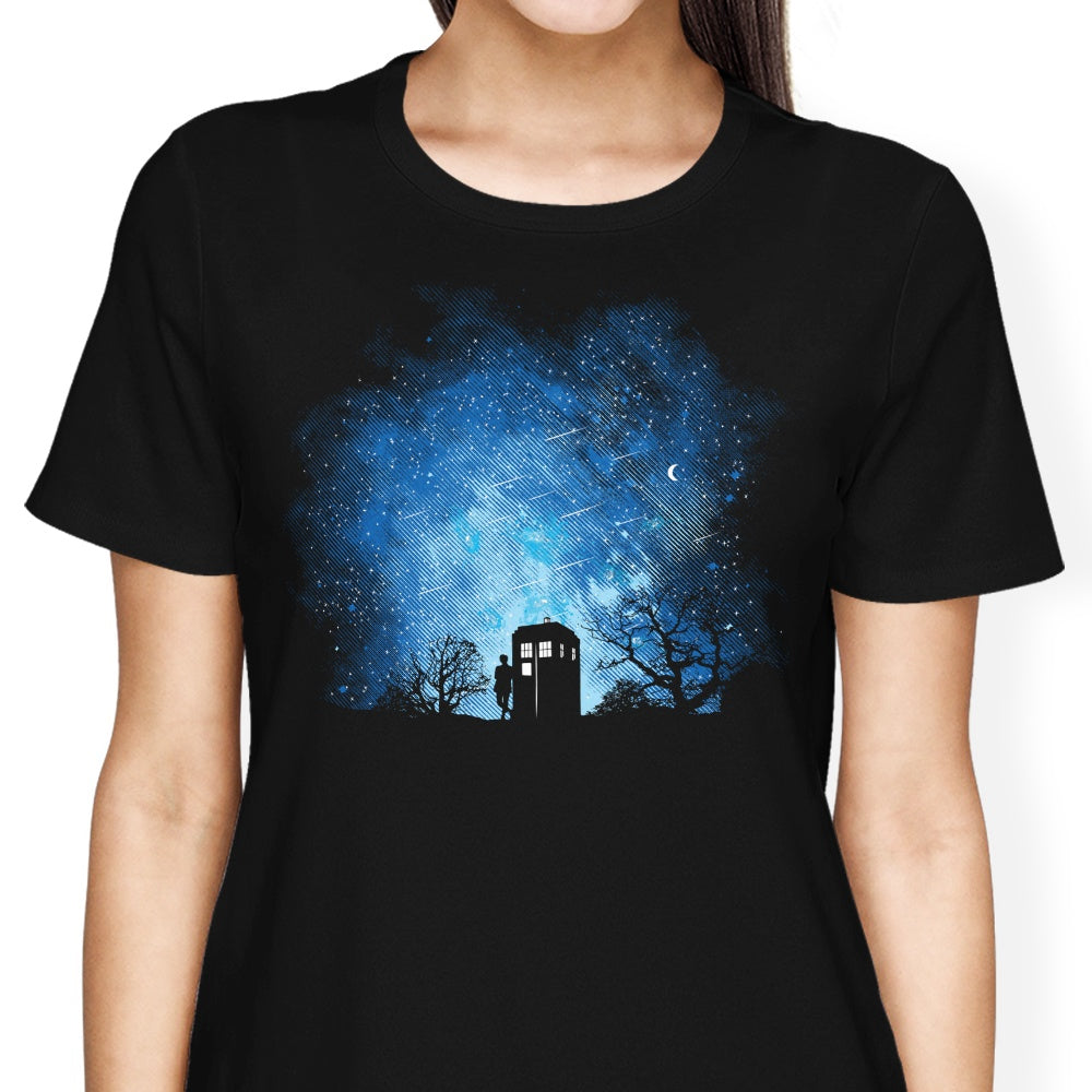 Who's World Brand - A Diverse Collection of Women's Apparel including T - Shirts
