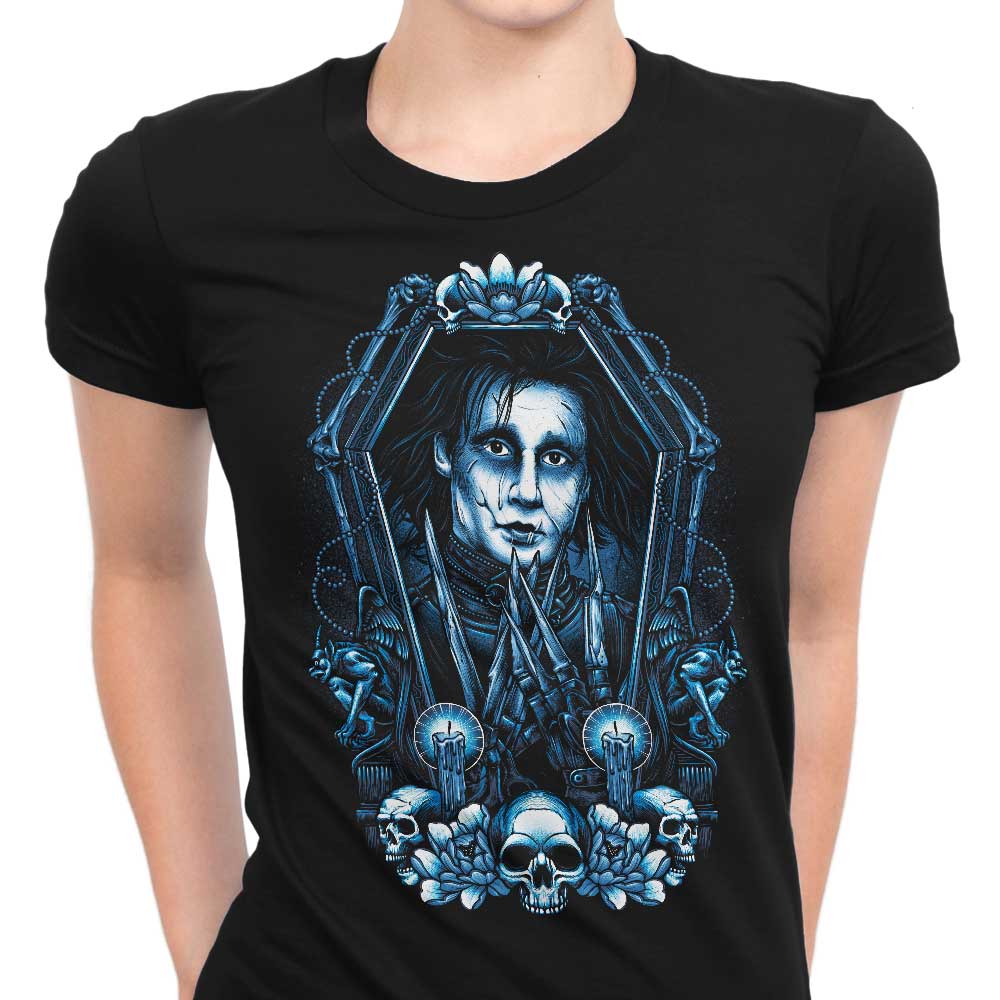 Glitchygorilla Framed Scissors Women's Stylish T-Shirts in Various Sizes