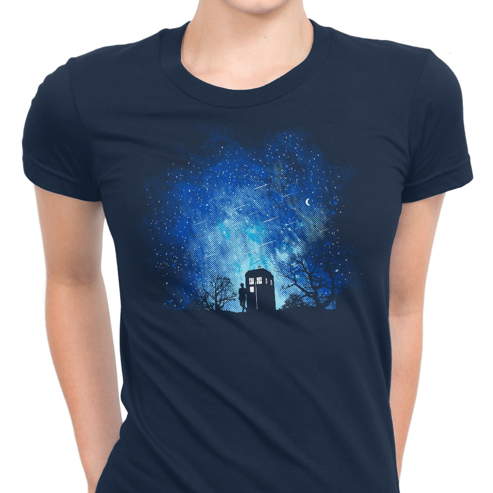Who's World Brand - A Diverse Collection of Women's Apparel including T - Shirts