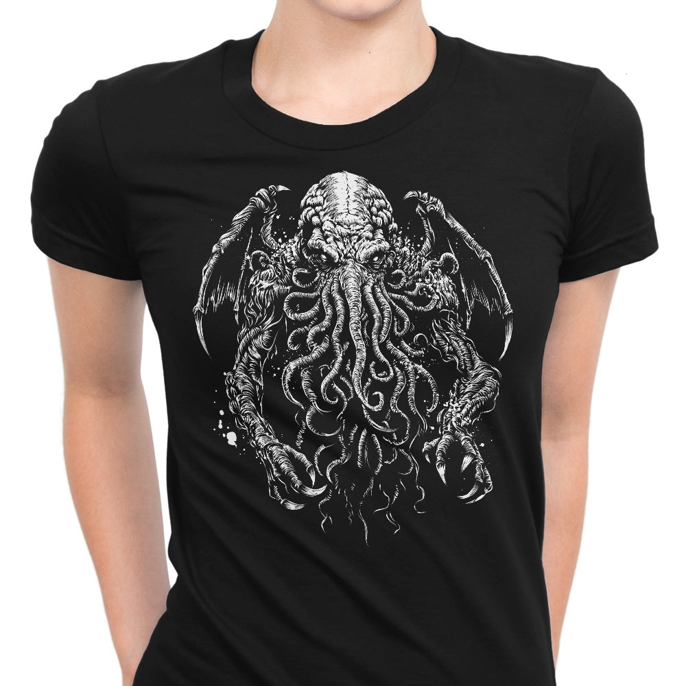 Behind the Shadows - A Diverse Collection of Women's Fashion Apparel