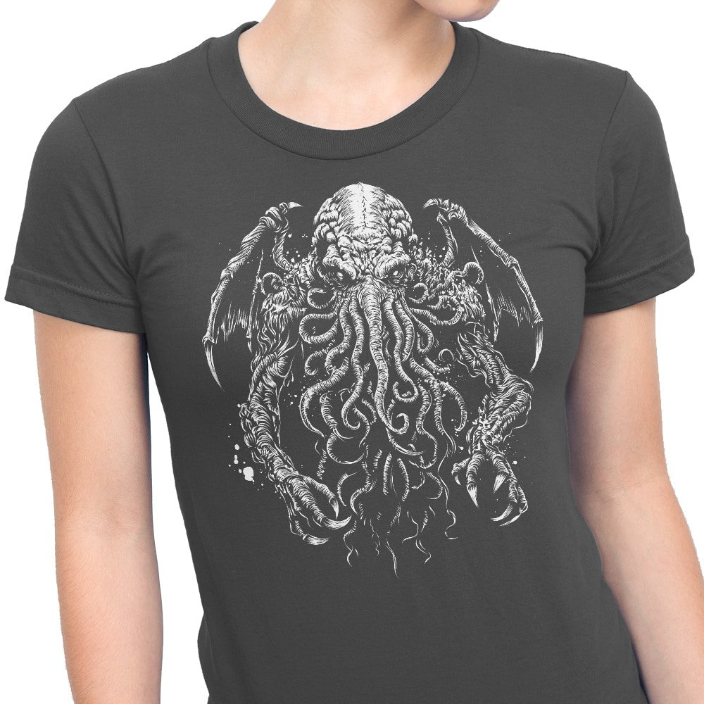 Behind the Shadows - A Diverse Collection of Women's Fashion Apparel