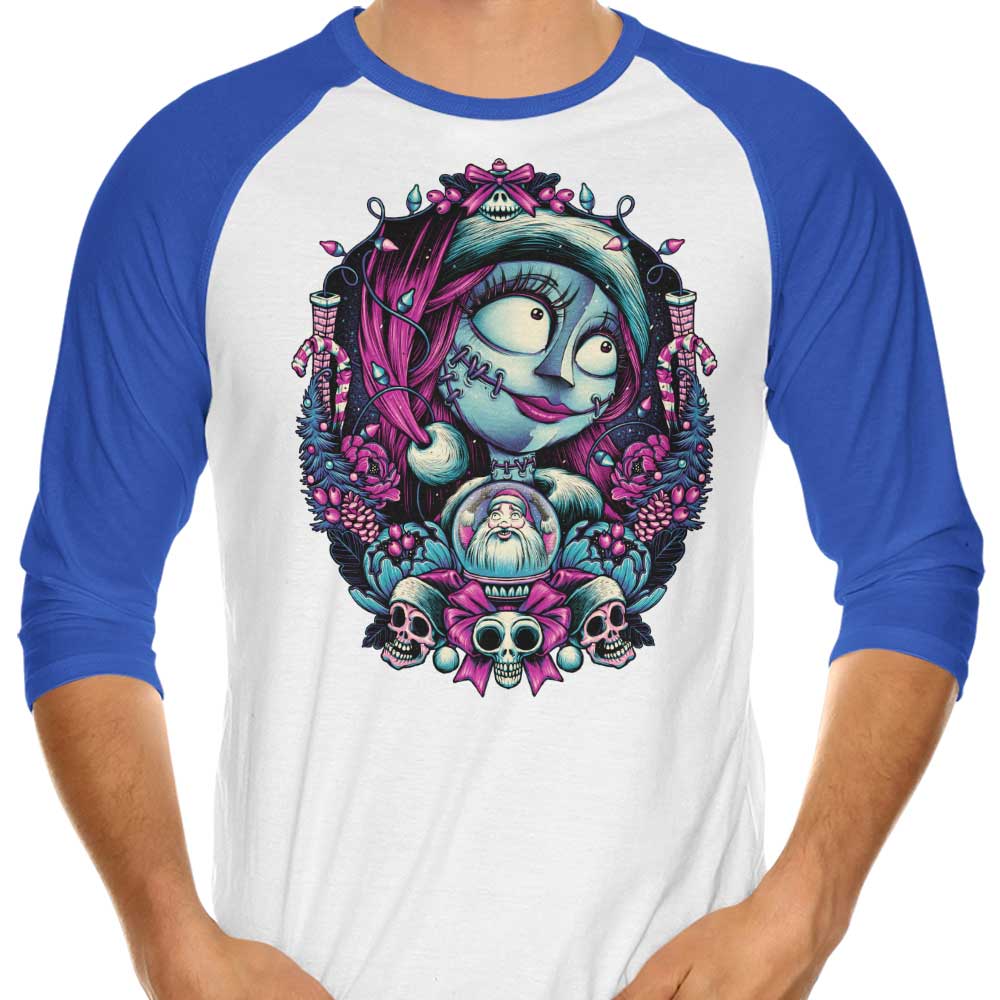 Christmas Ragdoll 3/4 Sleeve Raglan Style T-Shirt for a Festive Look