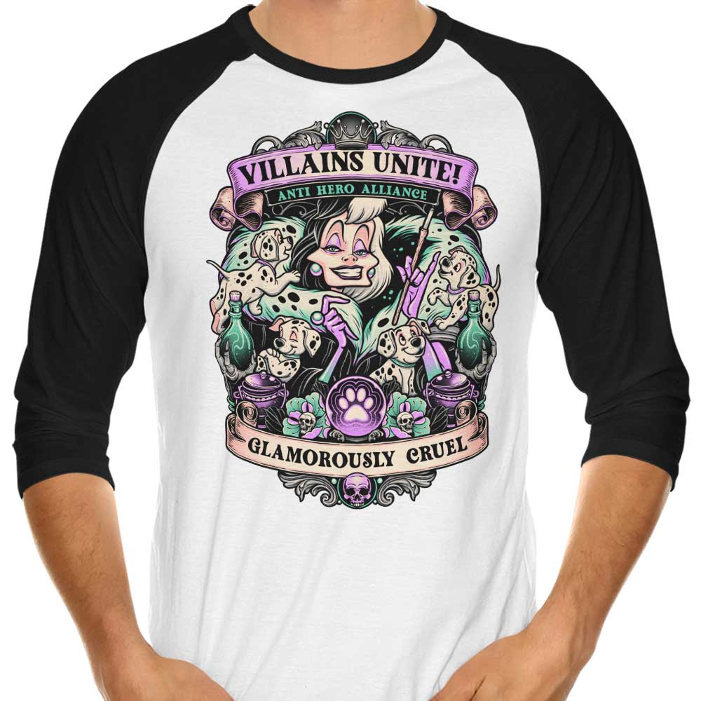 Stylish 3/4 Sleeve Raglan T-Shirt - Glamorous and Bold