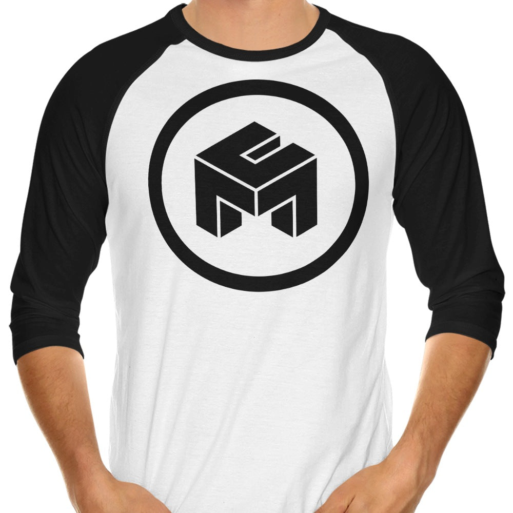 MissClick 3/4 Sleeve Raglan Logo T-Shirt - A Stylish Choice