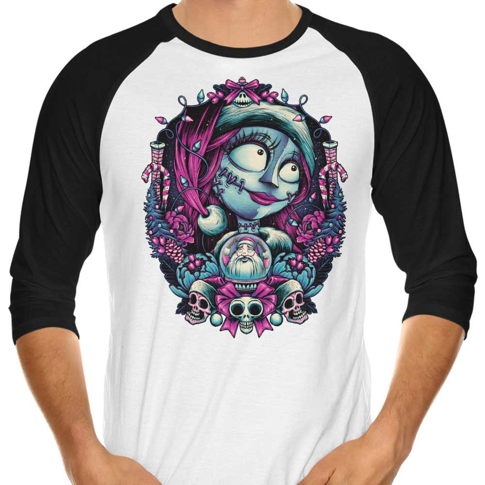 Christmas Ragdoll 3/4 Sleeve Raglan Style T-Shirt for a Festive Look